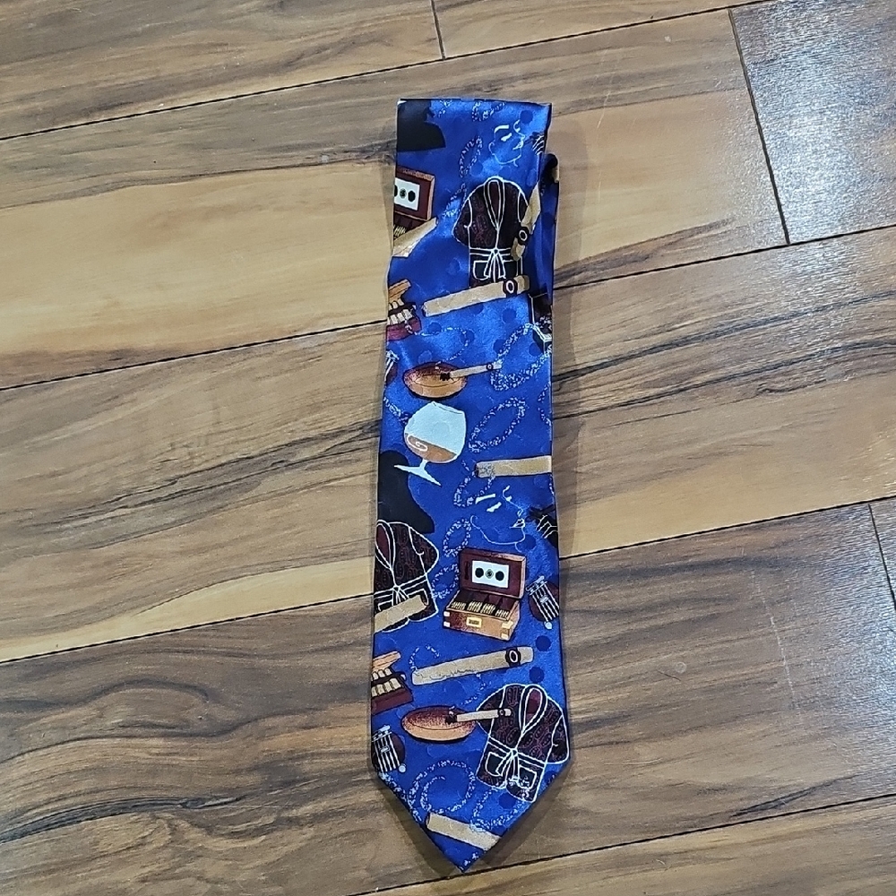 Ties In Disguise Blue Necktie with Casino Print Excellent Preloved Condition